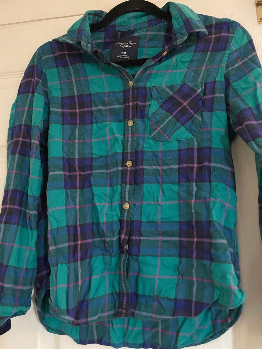 American Eagle Outfitters blue and green plaid Y2K long sleeve button up medium
